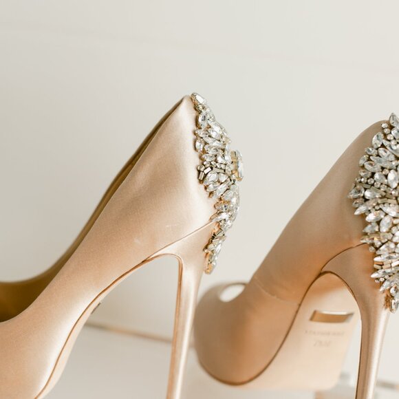 Badgley Mischka Kiara Pump Women's 7.5 Latte Platform Satin Open Peep Toe - Picture 15 of 16